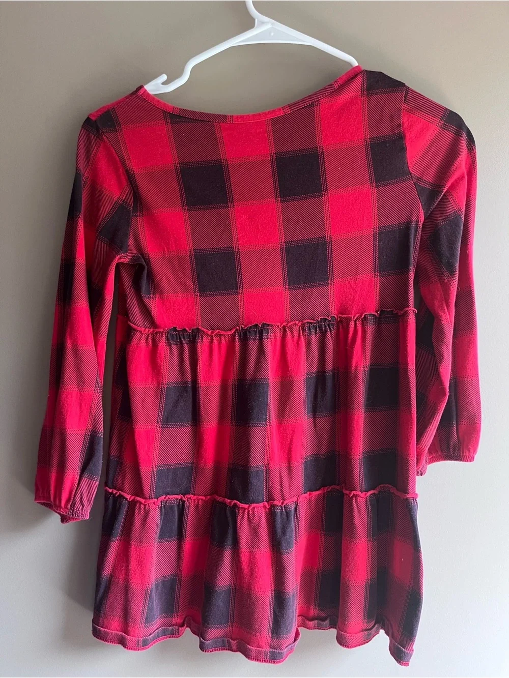 Old Navy Red and Black Plaid Tiered Long-Sleeve Top girls 8 medium